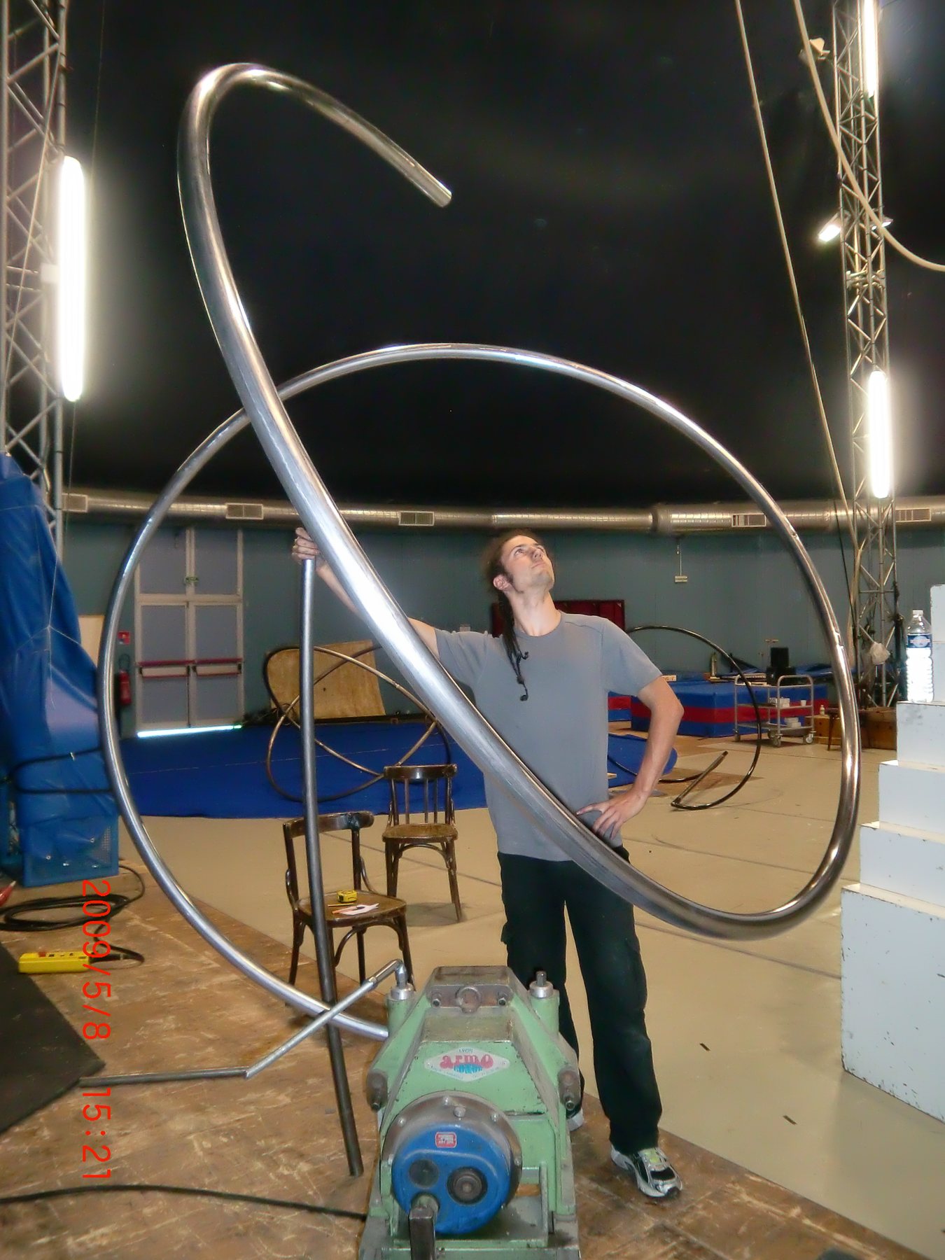 Benoît working on the construction of the Circus Spiral