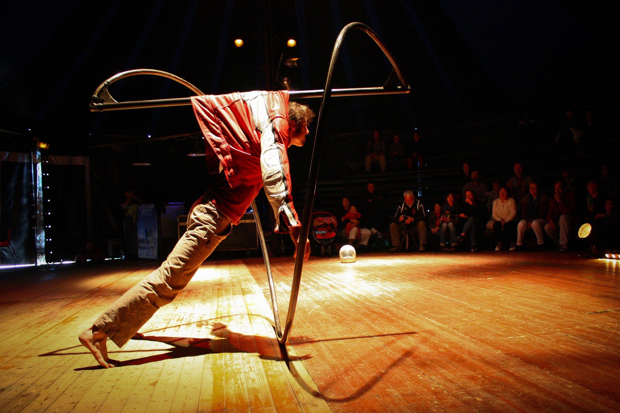 Acrobat working with the Circus Spiral
